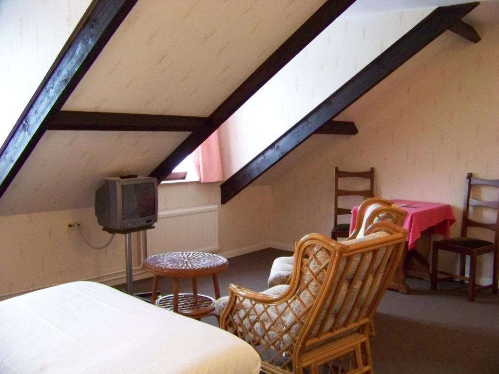 Auberge Le Vieux Moulin Bouillon Rum bild